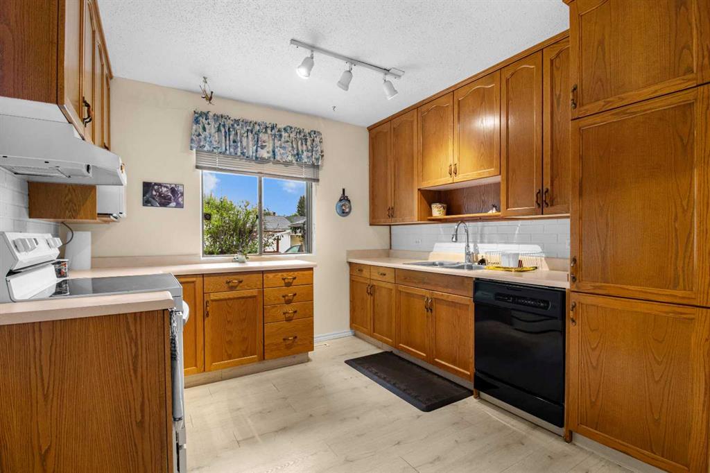 Picture for 39 Ogden Ave. Avenue 