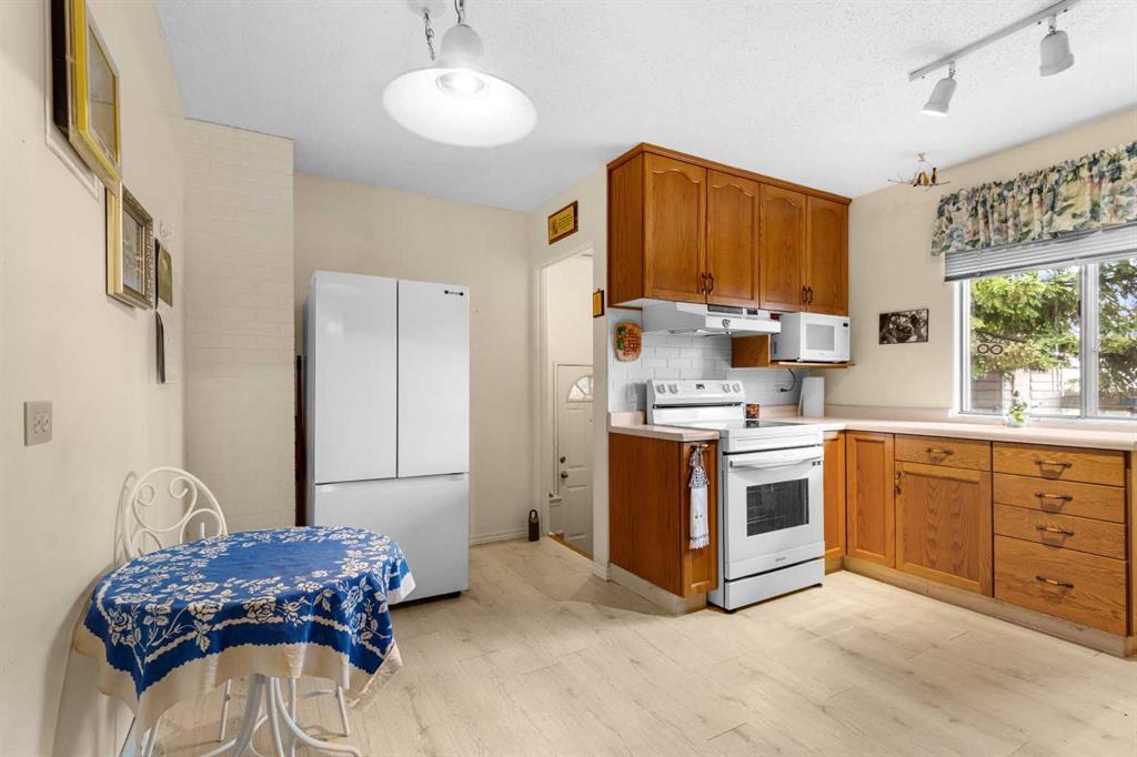 Picture for 39 Ogden Ave. Avenue 
