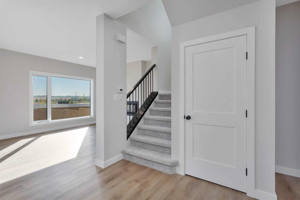 Picture for 122 Norseman Close  https://www.cirrealty.ca/reb/cara/4/A2262574_24.jpg