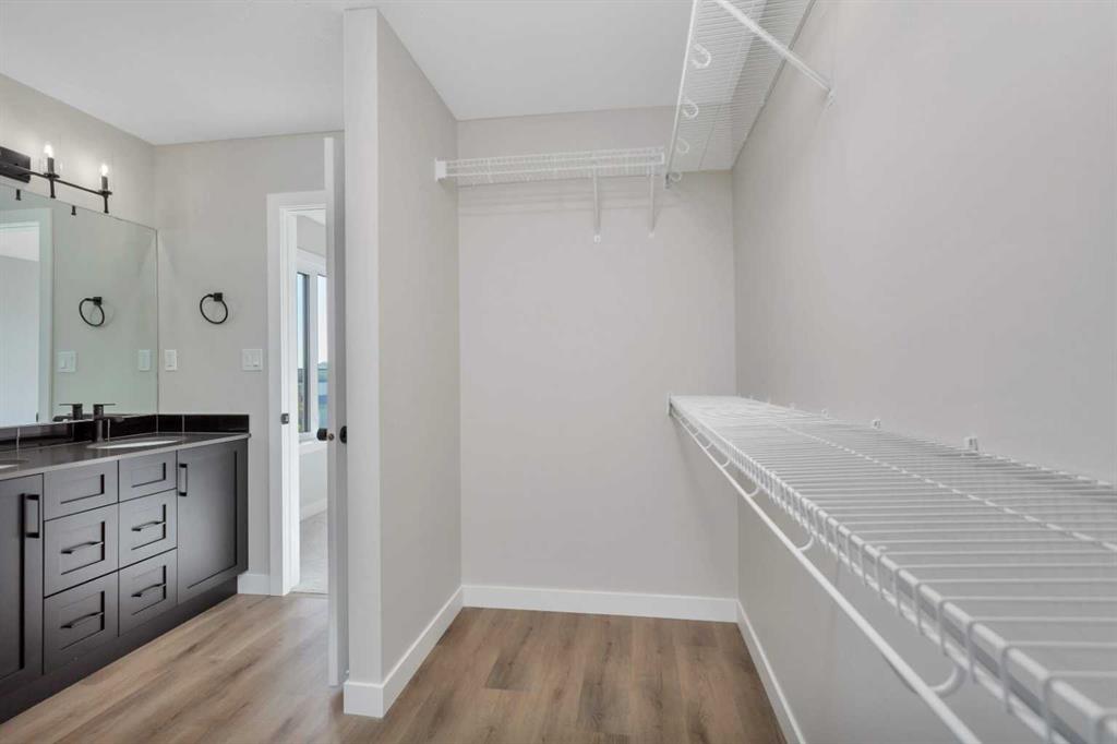 Picture for 122 Norseman Close  https://www.cirrealty.ca/reb/cara/4/A2262574_32.jpg