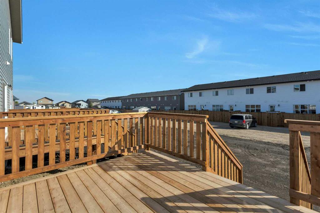 Picture for 122 Norseman Close  https://www.cirrealty.ca/reb/cara/4/A2262574_40.jpg
