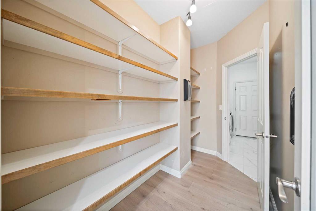 Picture for 116 Allwright Close  https://www.cirrealty.ca/reb/cara/4/A2264094_16.jpg