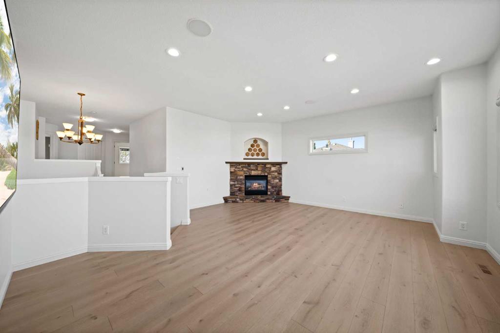 Picture for 116 Allwright Close  https://www.cirrealty.ca/reb/cara/4/A2264094_21.jpg