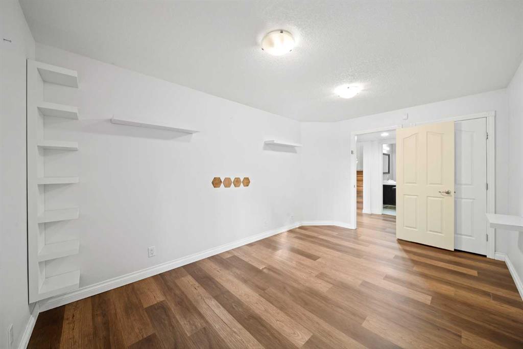 Picture for 116 Allwright Close  https://www.cirrealty.ca/reb/cara/4/A2264094_35.jpg