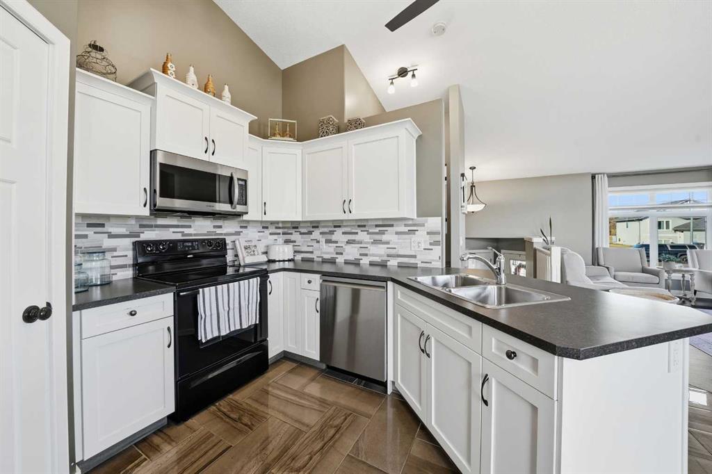 Picture for 199 Robinson Avenue  https://www.cirrealty.ca/reb/cara/4/A2265824_12.jpg
