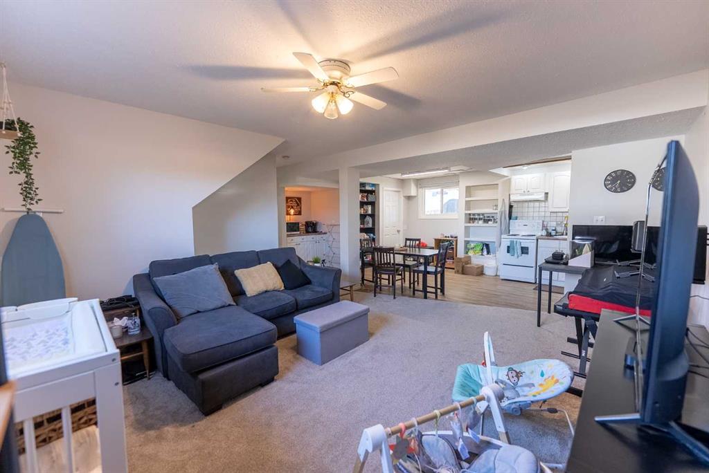 Picture for 35 Oak Street  https://www.cirrealty.ca/reb/cara/4/A2266134_27.jpg
