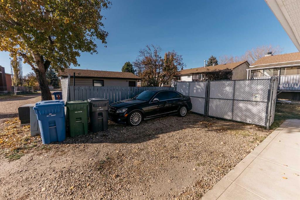 Picture for 35 Oak Street  https://www.cirrealty.ca/reb/cara/4/A2266134_45.jpg