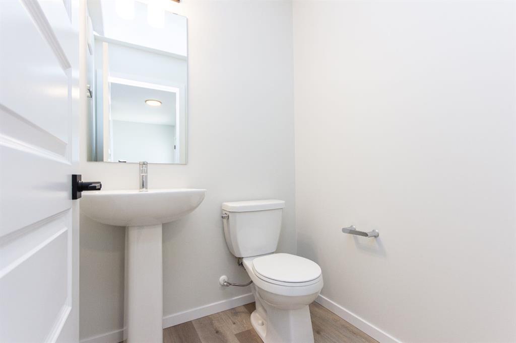 Picture for 17 Trinity Street  https://www.cirrealty.ca/reb/cara/4/A2266584_12.jpg