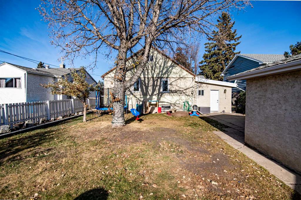 Picture for 3905 50 Street  https://www.cirrealty.ca/reb/cara/4/A2266694_41.jpg