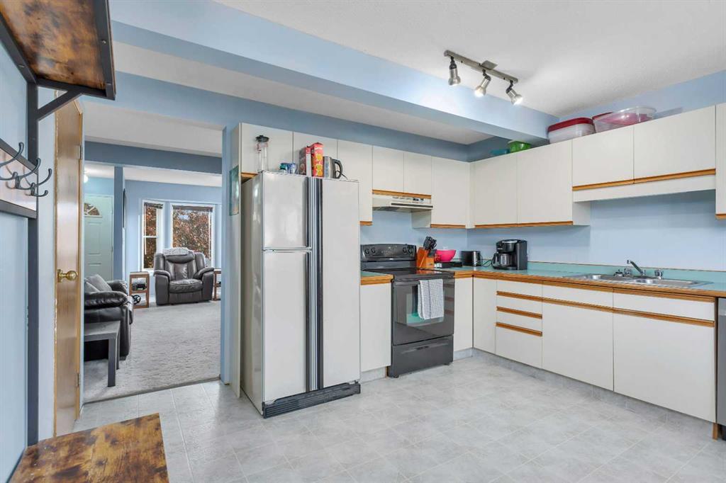 Picture for 83 Elwell Close  https://www.cirrealty.ca/reb/cara/4/A2266734_11.jpg