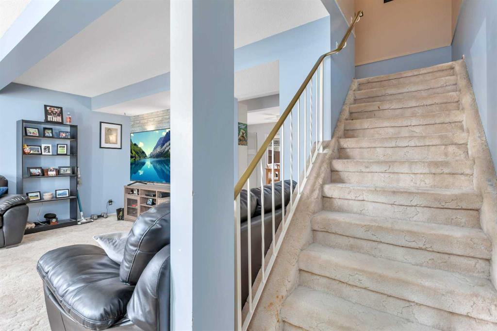Picture for 83 Elwell Close  https://www.cirrealty.ca/reb/cara/4/A2266734_5.jpg