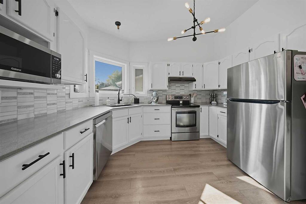 Picture for 39 Denison Crescent  https://www.cirrealty.ca/reb/cara/4/A2266944_12.jpg