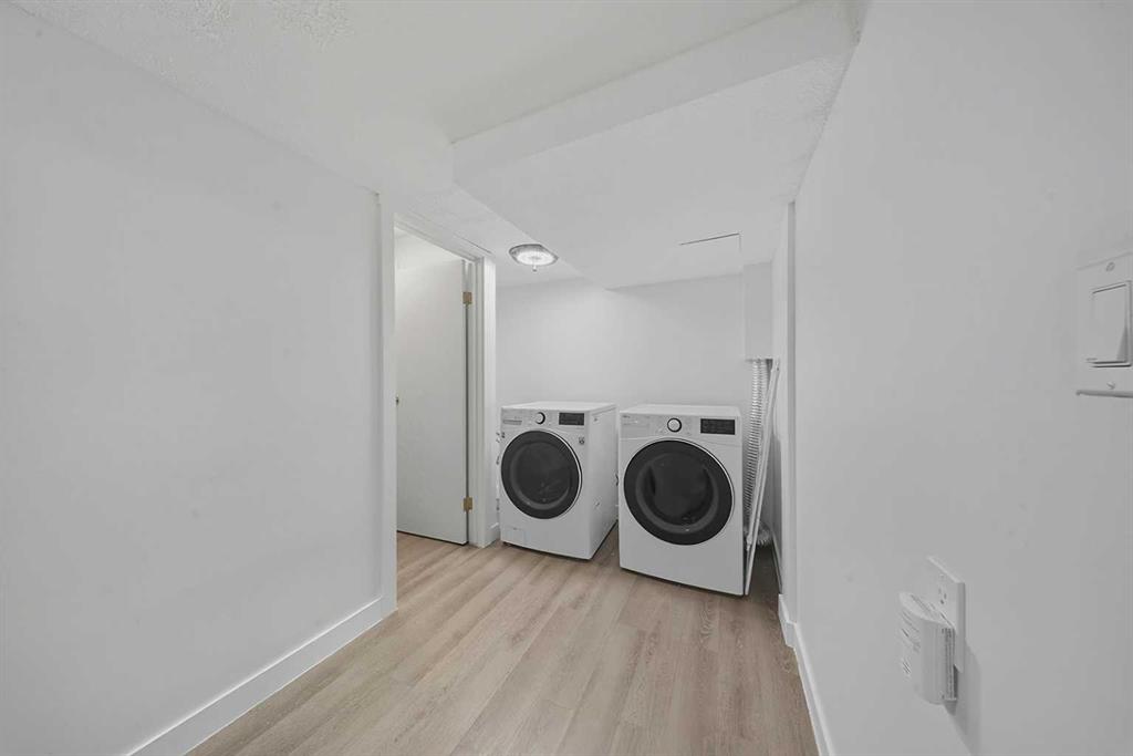 Picture for 39 Denison Crescent  https://www.cirrealty.ca/reb/cara/4/A2266944_24.jpg