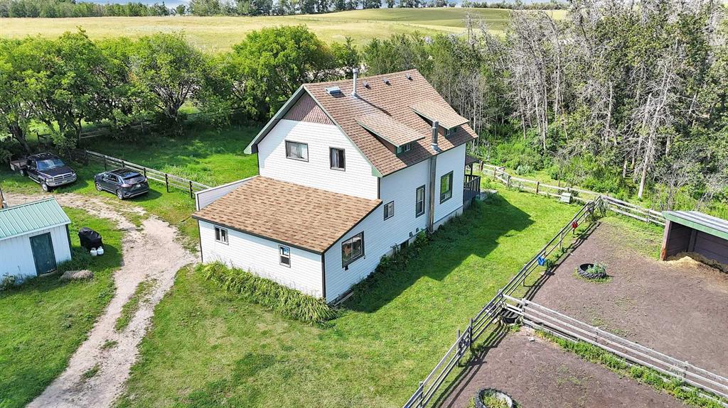 Picture for 40513 Range Road 231  