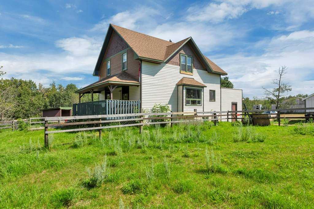 Picture for 40513 Range Road 231  