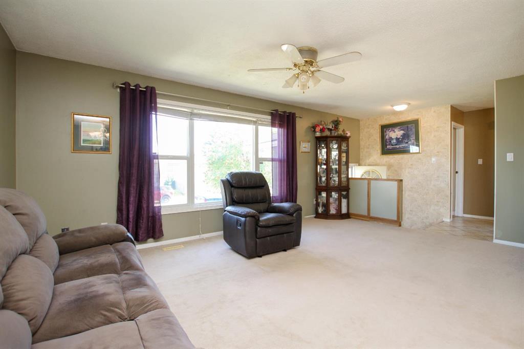 Picture for 74 Nichols Crescent 