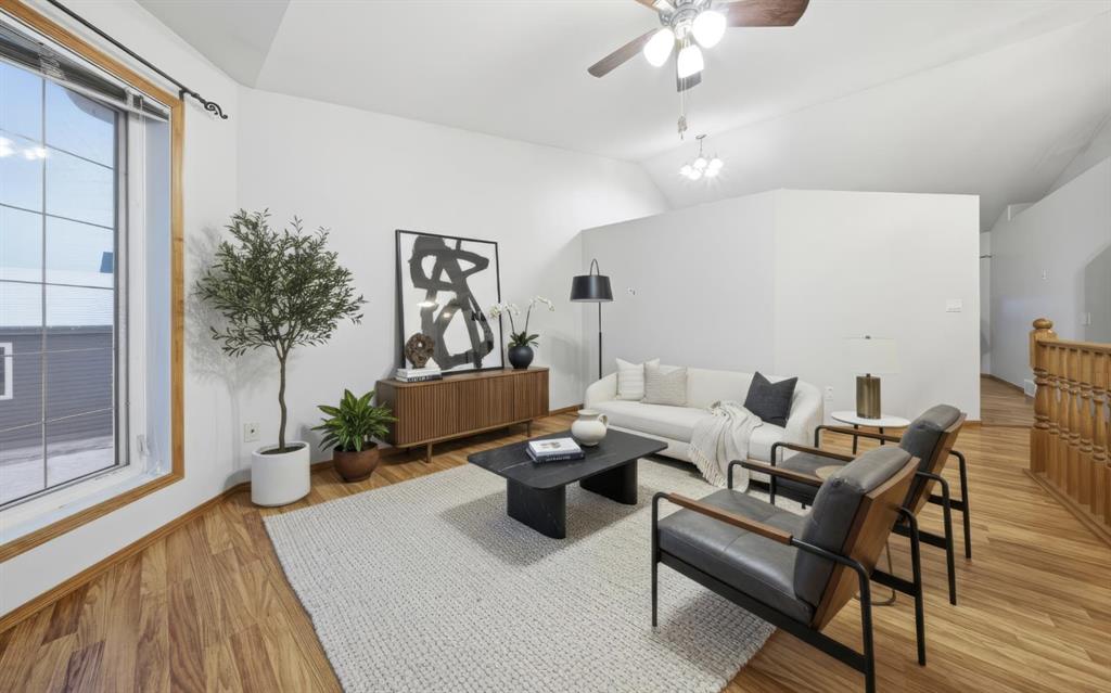 Picture for 5905 61 Avenue 