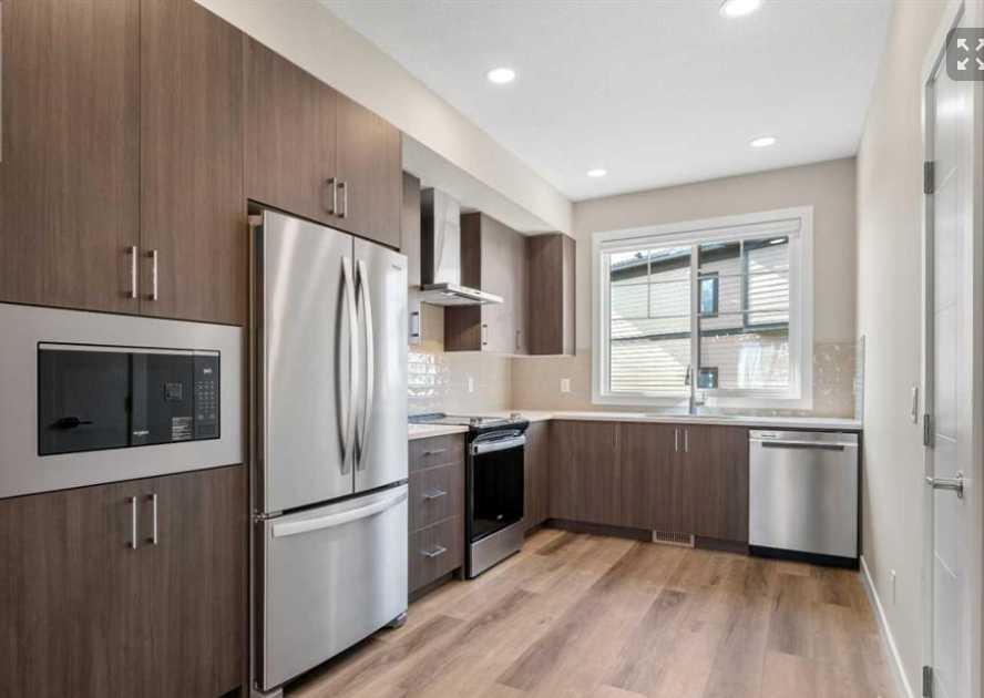 Picture for 72, 285 Chelsea Court 