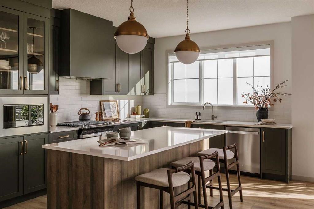 Picture for 1062 Bayview Crescent SW