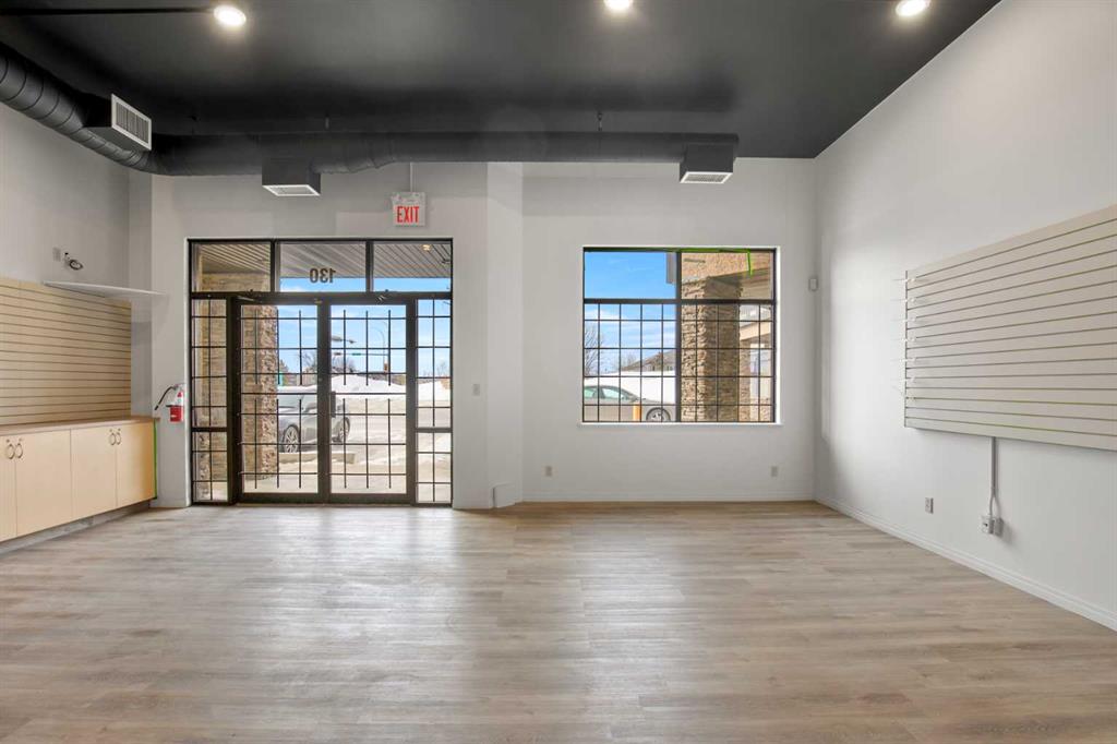 Picture for 130, 100 Kent Street 