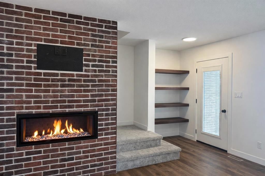 Picture for 18 Violet Point 