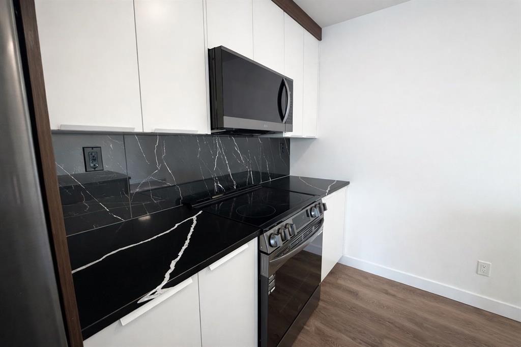 Picture for 18 Violet Point 