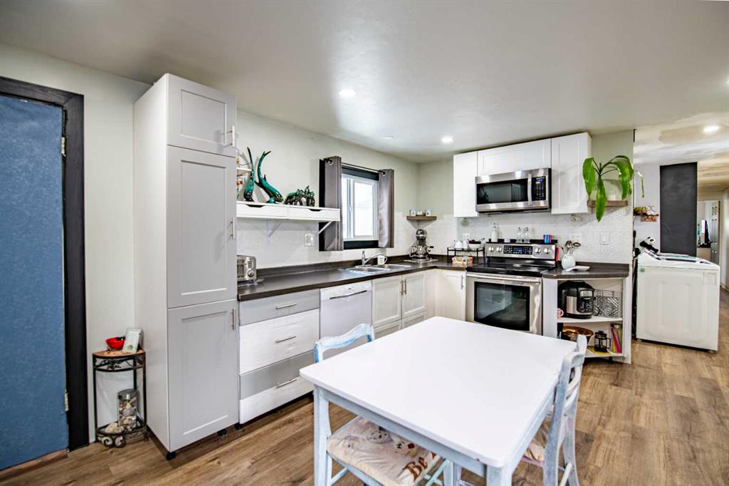 Picture for 1012, 7050 Gray Drive 