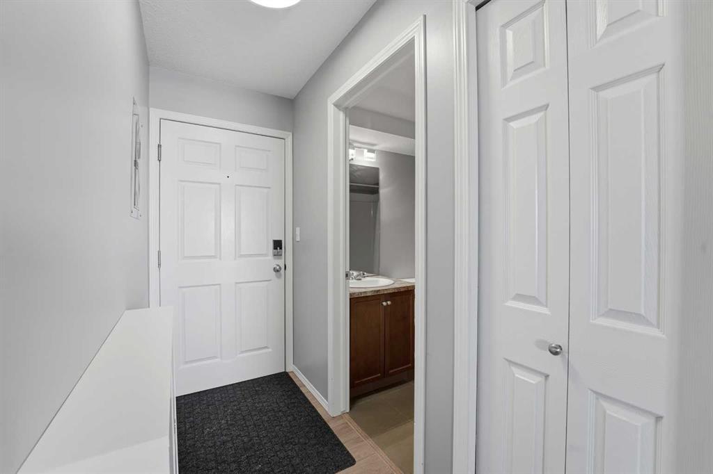 Picture for 310, 3 Broadway Rise 