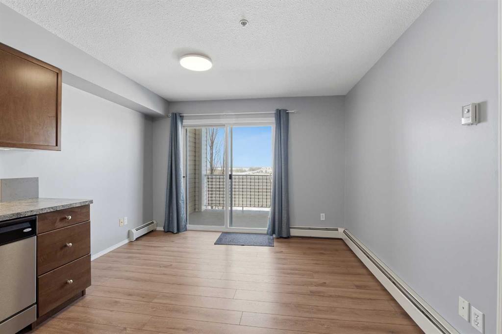 Picture for 310, 3 Broadway Rise 