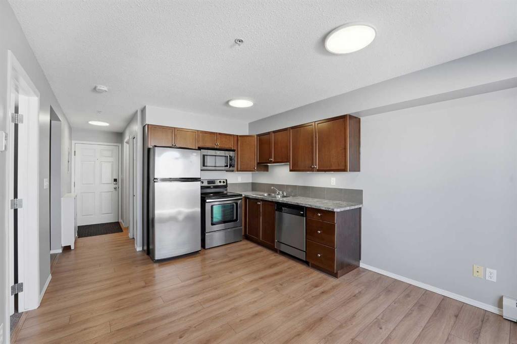 Picture for 310, 3 Broadway Rise 