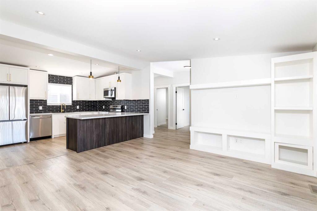 Picture for 200, 5344 76 Street 