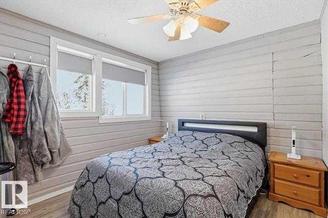 Picture for 17 Lakeshore Drive 