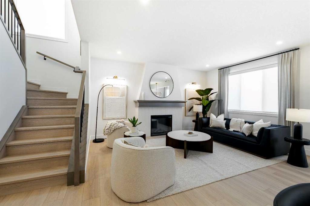 Picture for 192 Amblestone Crescent NW