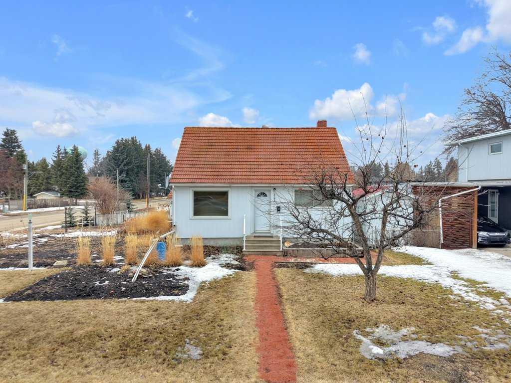 Picture for 3702 44 Avenue 