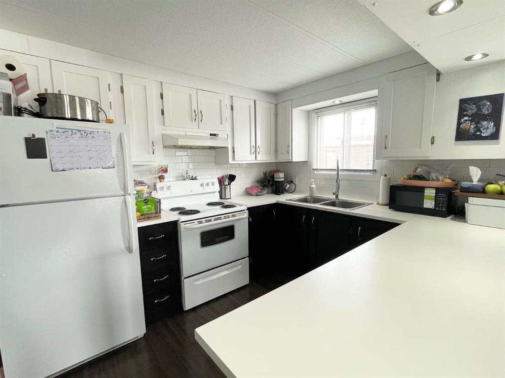 Picture for 4908 55 Avenue 