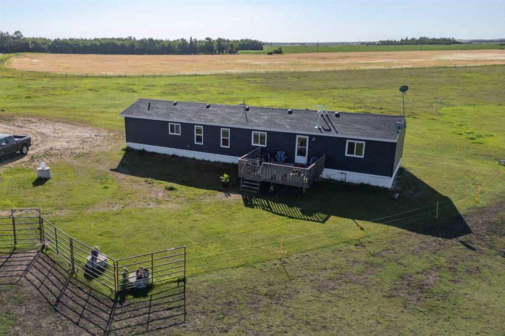 Picture for 48040 Range 212 Road 