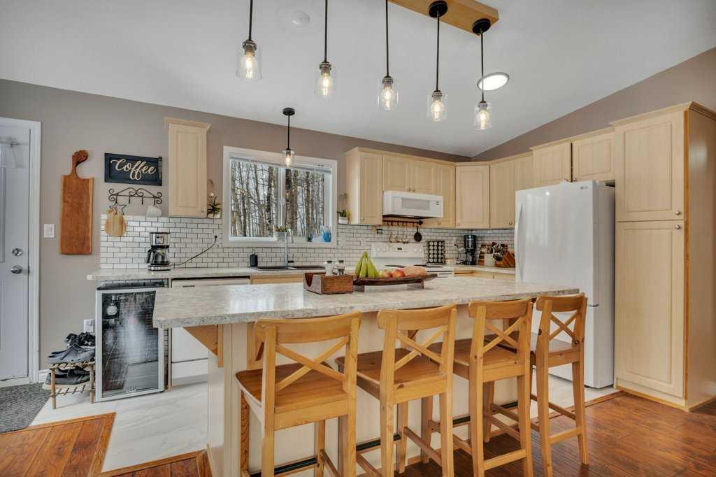 Picture for 454038 Range Road 53  