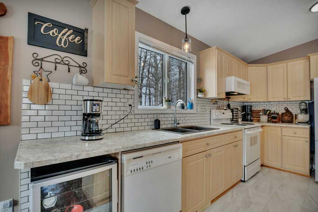 Picture for 454038 Range Road 53  