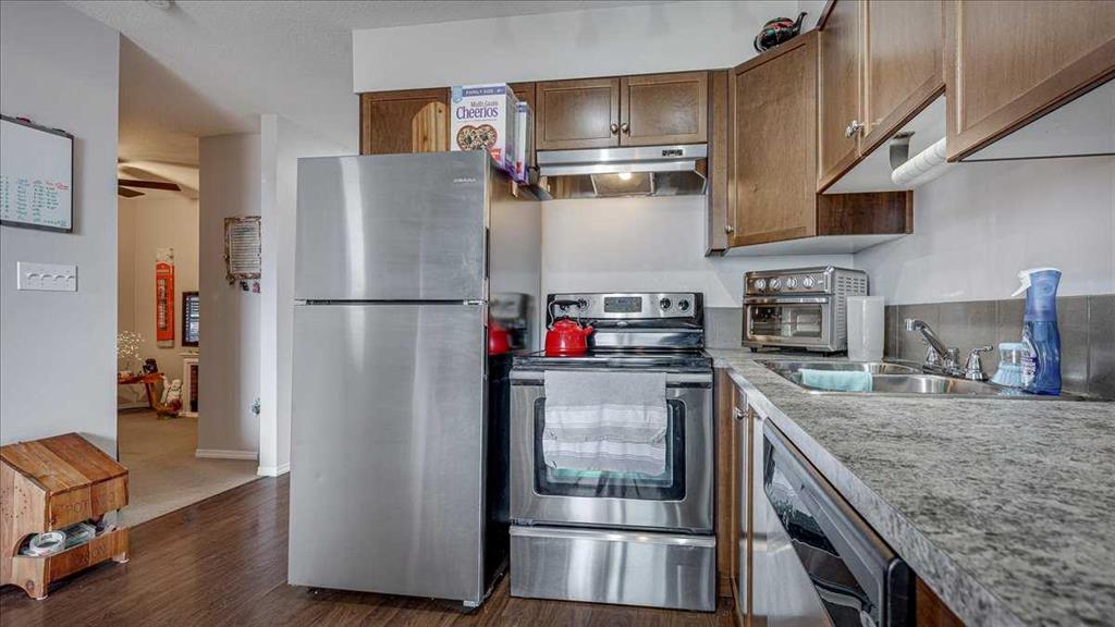 Picture for 410, 3 Broadway Rise 