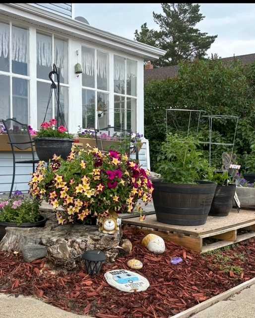 Picture for 5016 51 Street 