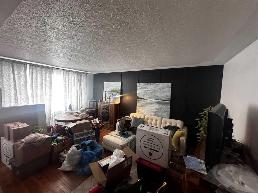 Picture for 4413 40A Avenue 