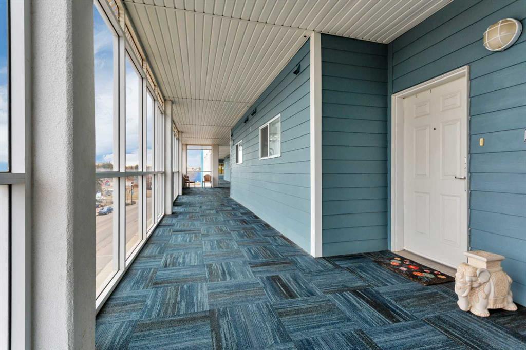 Picture for 405, 5100 Lakeshore Drive 