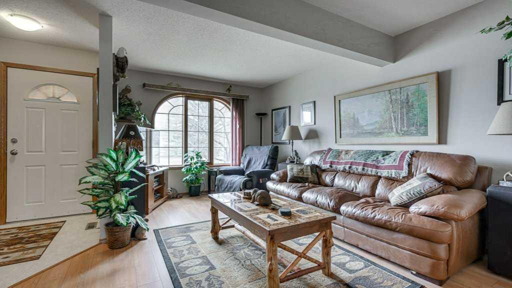 Picture for 10 Douglas Avenue 