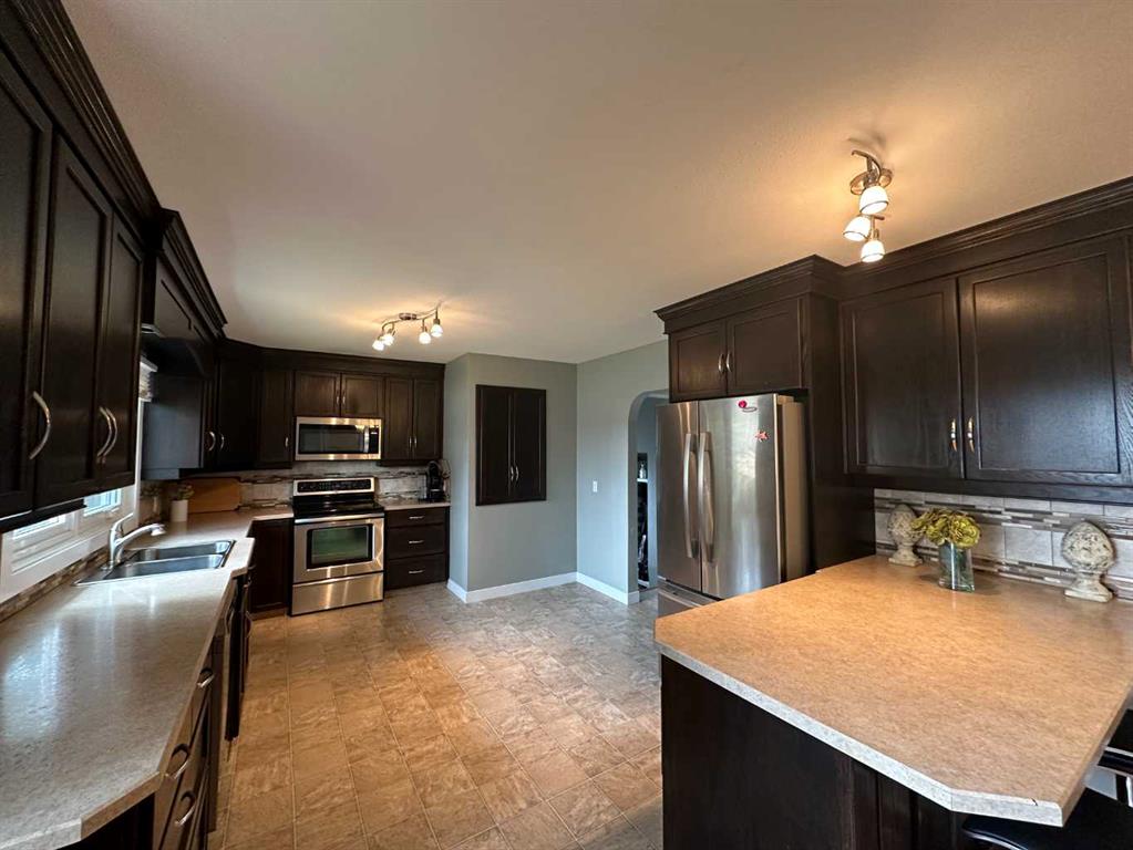 Picture for 5002 57 Avenue 