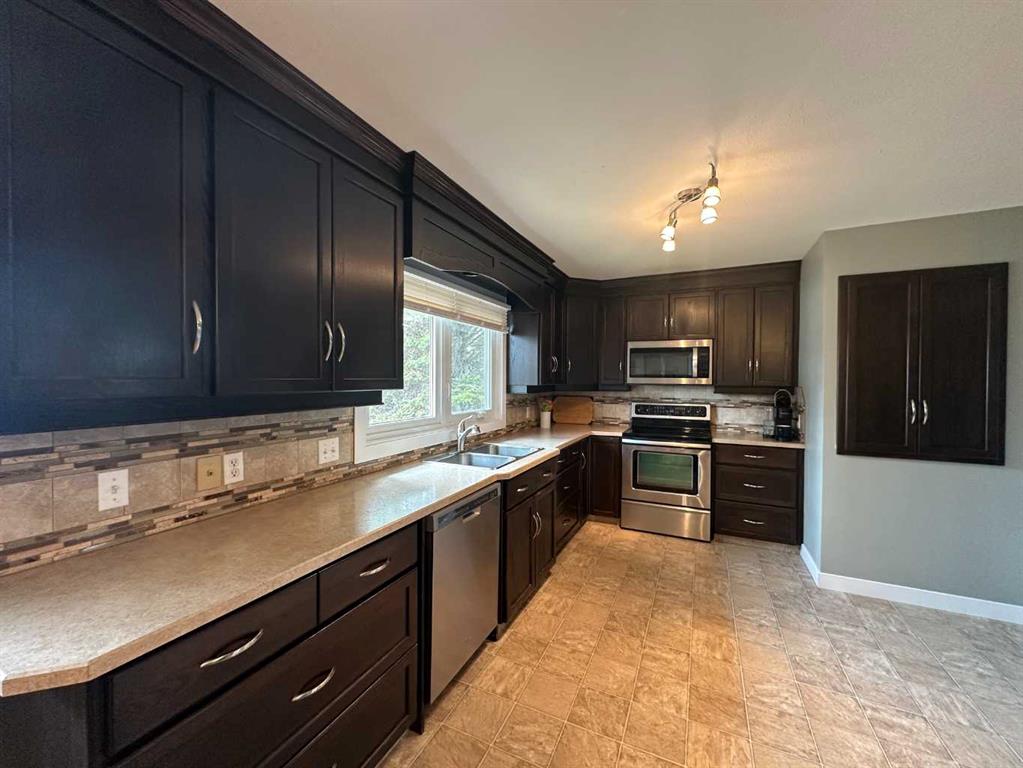 Picture for 5002 57 Avenue 