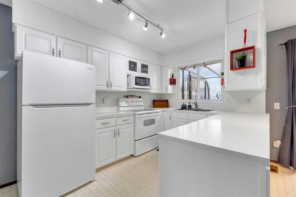 Picture for 5433 55 Street 