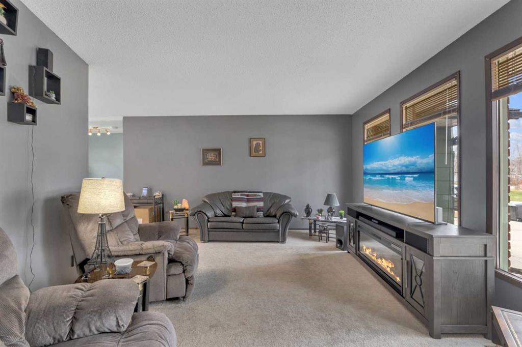 Picture for 5433 55 Street 