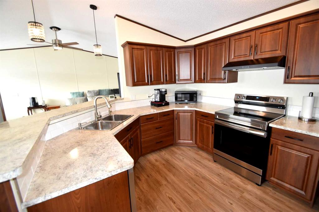 Picture for 529, 13221 twp rd 680  