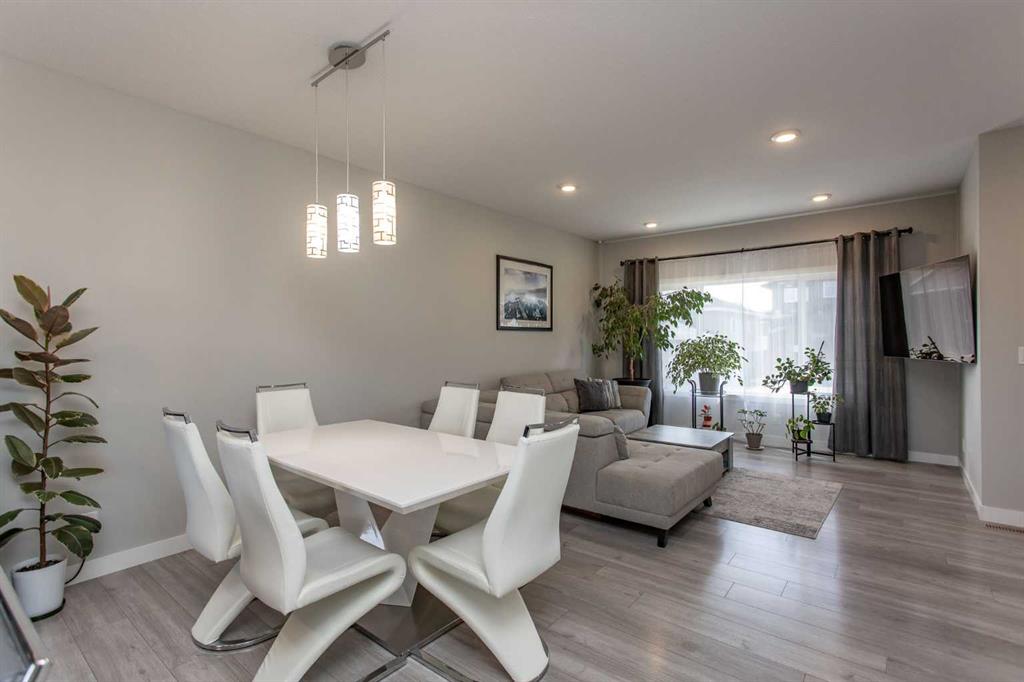 Picture for 203 Livingston Close 