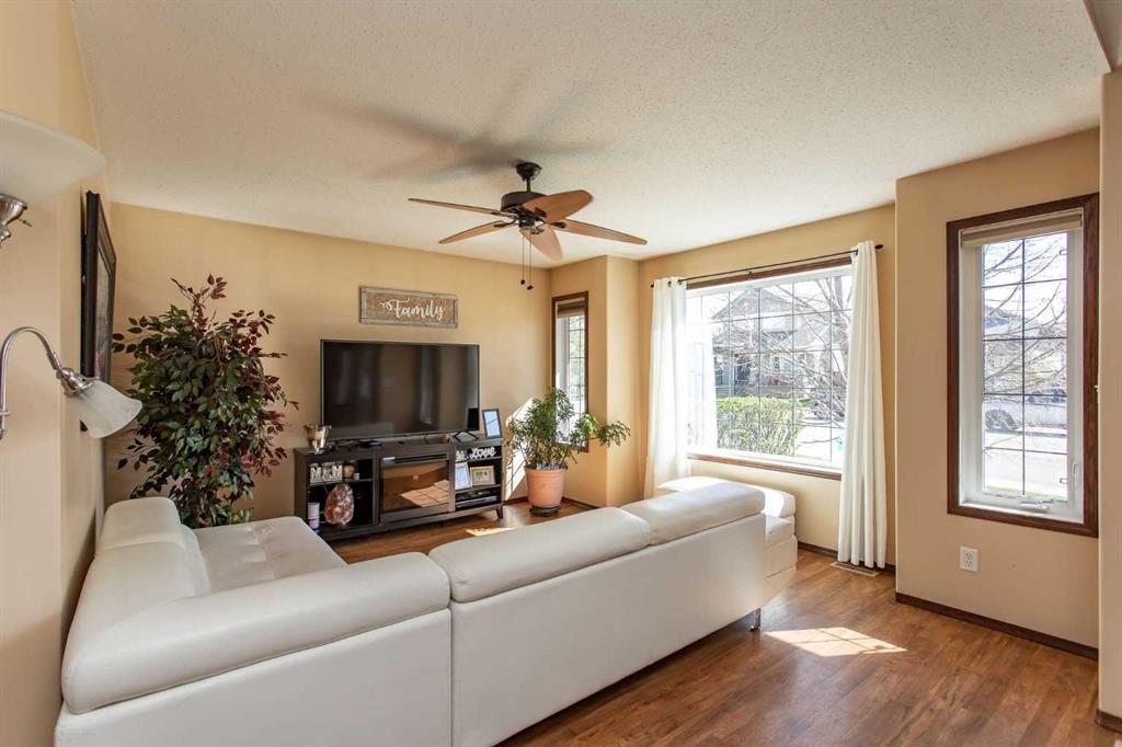 Picture for 143 Inkster Close 
